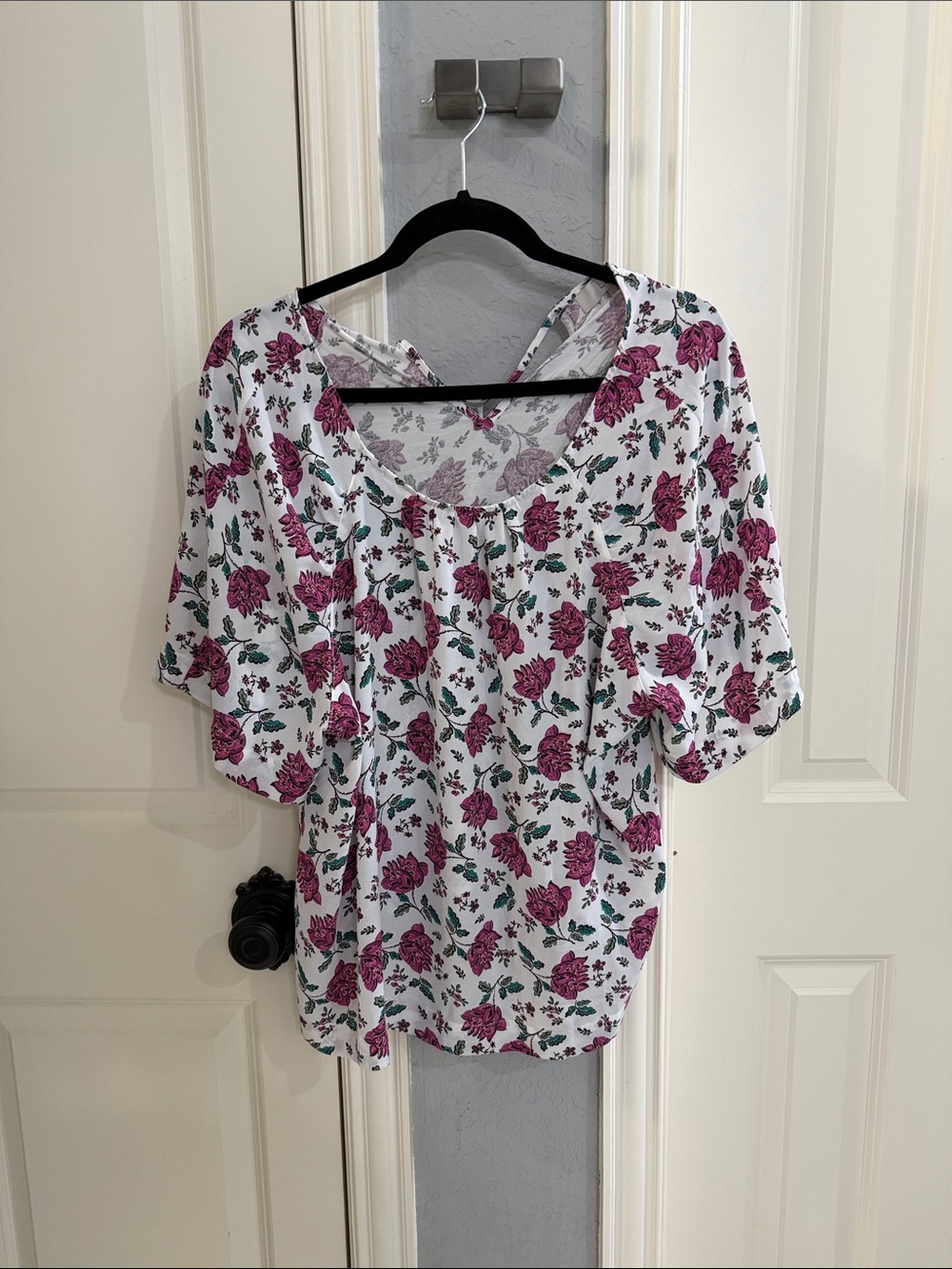 LOFT White Scoop Neck Blouse with Magenta Floral Print